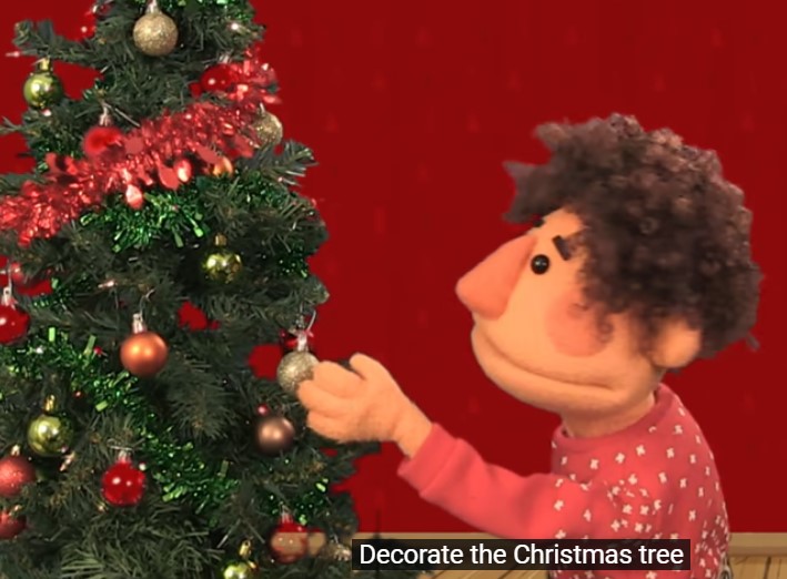 Decorate The Christmas Tree - Christmas Song For Kids