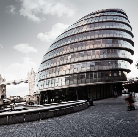 City Hall. London tourism, guide to London in English. Travel to london.