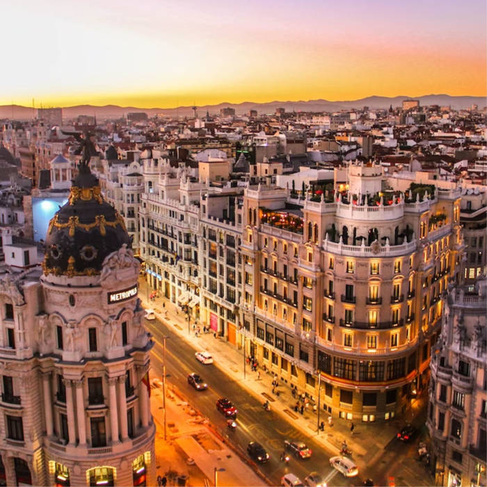 12 Hours of Immersion in Madrid's Art, History, and Flavors
