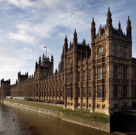 Palace of Westminster. London tourism, guide to London in English. Travel to london.