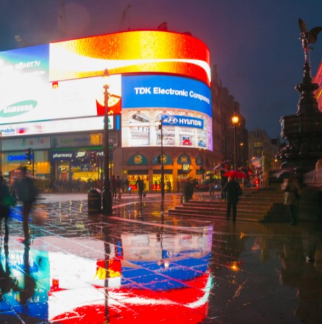 Piccadilly Circus. London tourism, guide to London in English. Travel to london.