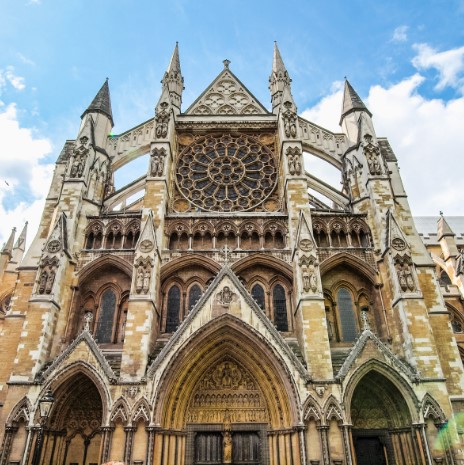 Westminster Abbey, London tourism, guide to London in English. Travel to london.