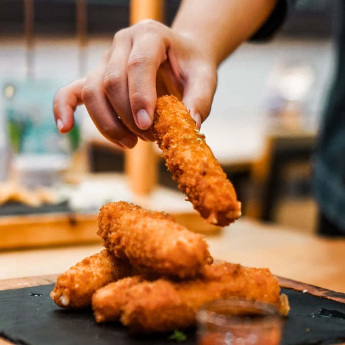 recipe for making Fried Mozzarella Sticks