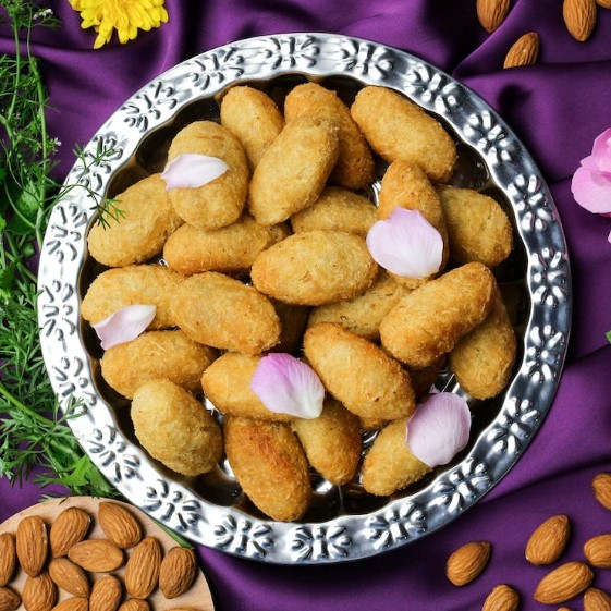 recipe for making STypical Spanish "Croquetas" (croquettes)