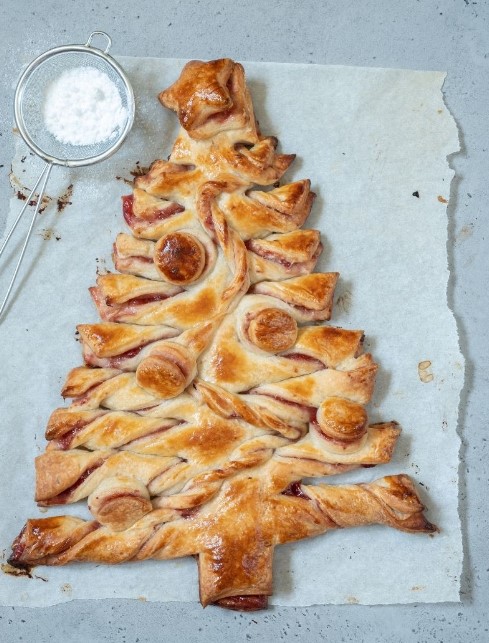 Best Homemade Puff pastry Christmas tree with Nutella Recipe