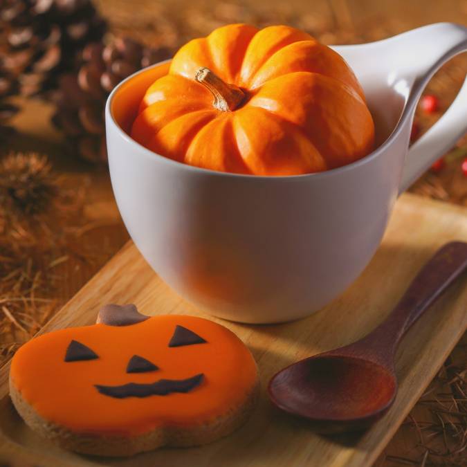 Halloween: The Traditional Dishes Before the Candy