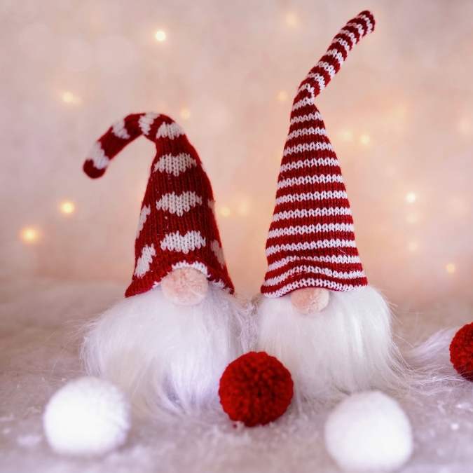 The Most Unusual Christmas Traditions Around the World Christmas customs around the world, curious Christmas traditions