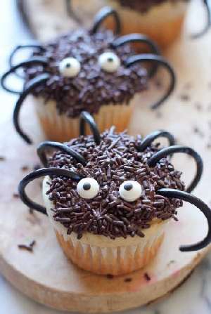 halloween spider cupcakes